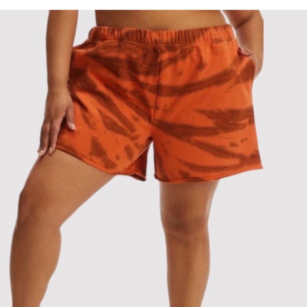 Good American Tie Dye Sweat Shorts NWT Cinnamon Orange Raw Hem Lounge Size 3 L